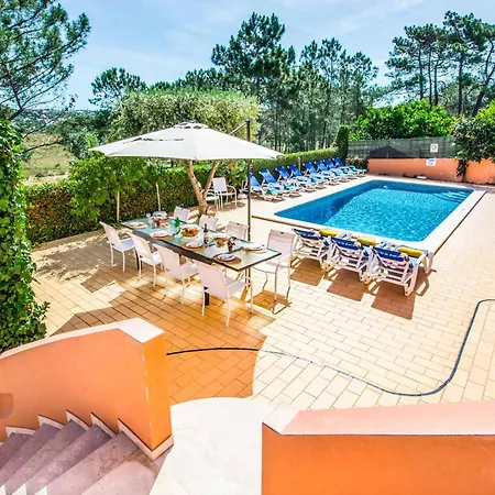 Vila Vivienda Clara *