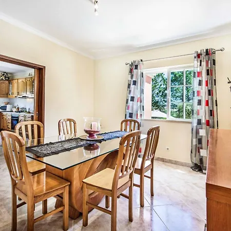 فيلة Vivienda Clara Gale (Albufeira)